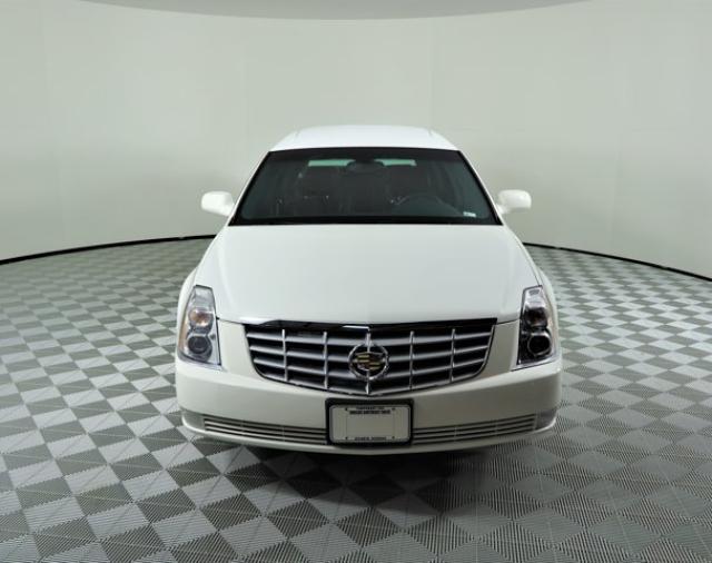 2011 Cadillac Eagle Coach