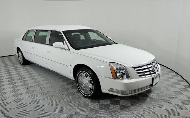 2011 Cadillac Eagle Coach