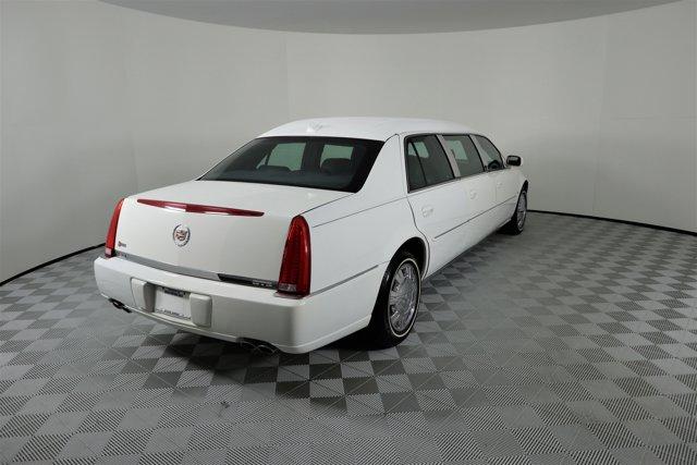 2011 Cadillac Eagle Coach