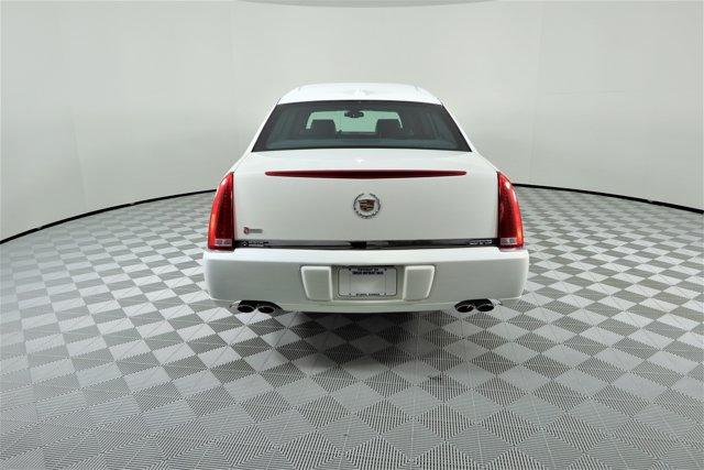 2011 Cadillac Eagle Coach