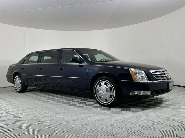2011 Cadillac Eagle Coach