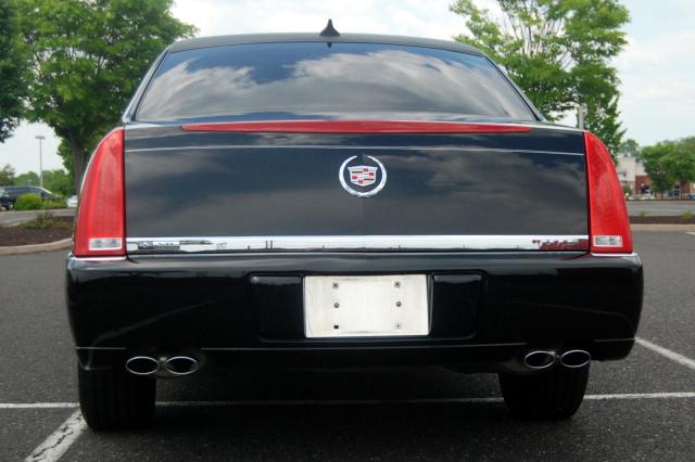 2011 Cadillac Eagle Coach