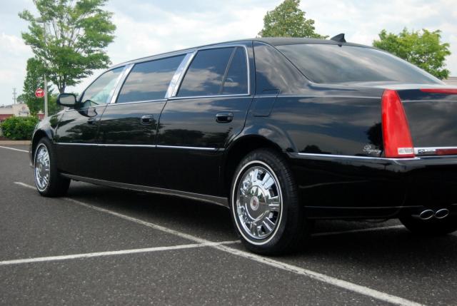 2011 Cadillac Eagle Coach