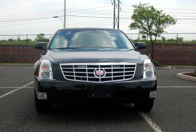 2011 Cadillac Eagle Coach