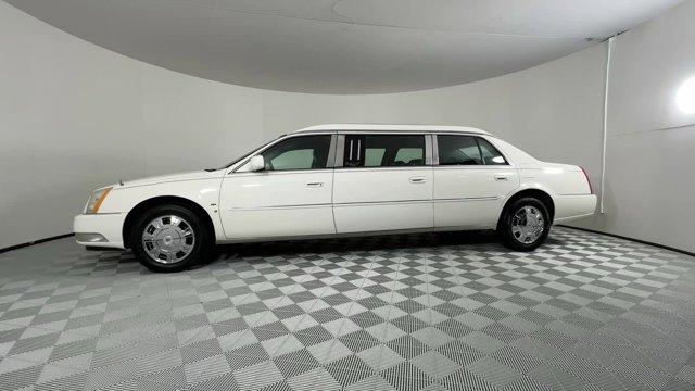 2009 Cadillac Eagle Coach