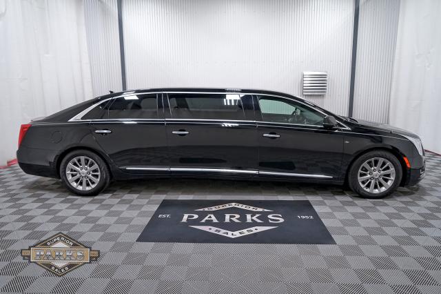 2013 Cadillac Eagle Coach