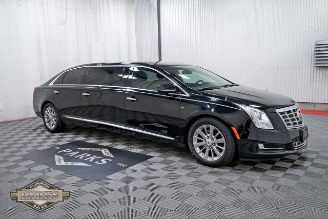 2013 Cadillac Eagle Coach